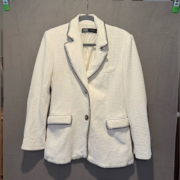 Zara Jackets & Blazers - Zara Women's White Textured Blazer with Black Trim